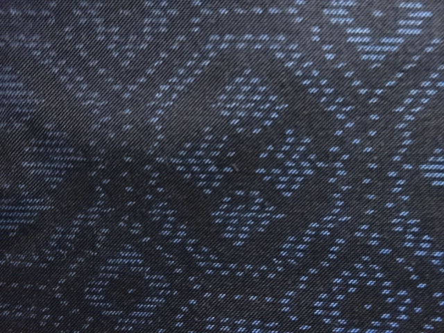 アンティーク　花蜀江文織り出し本場泥大島紬着物